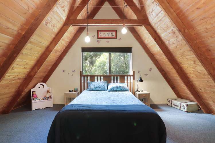 828 West Coast Road Oratia_9