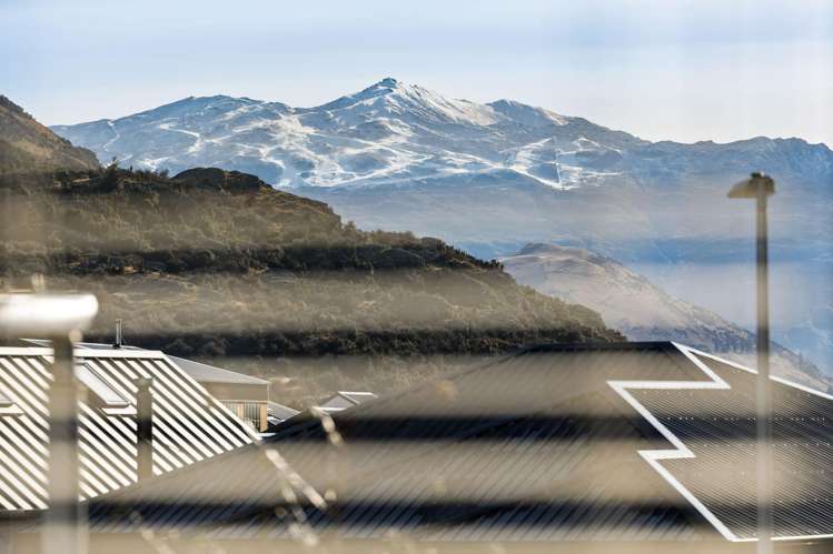 2 Boulder Lane Jacks Point_13