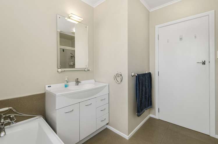 85 Old Wairoa Road Papakura_11