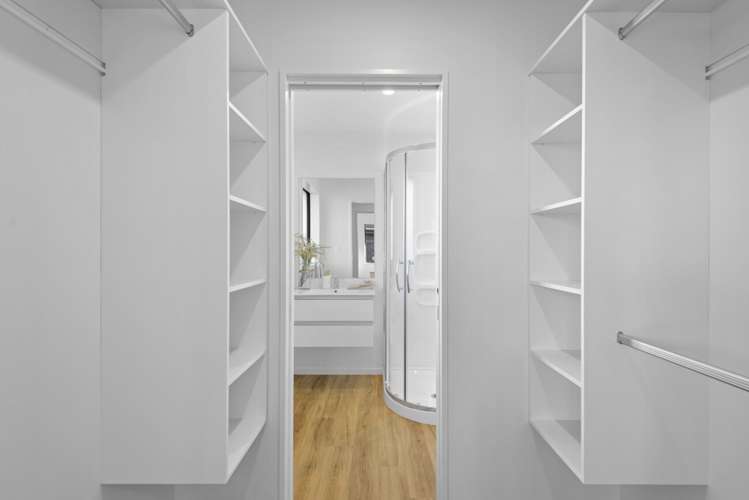 42 Finstock Way 11103_10
