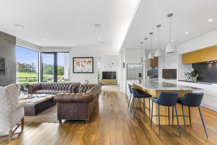 38 Hawthorne Lane 1694_4