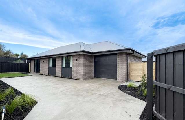 Modern 3-Bedroom Home in New Development – Available to Rent