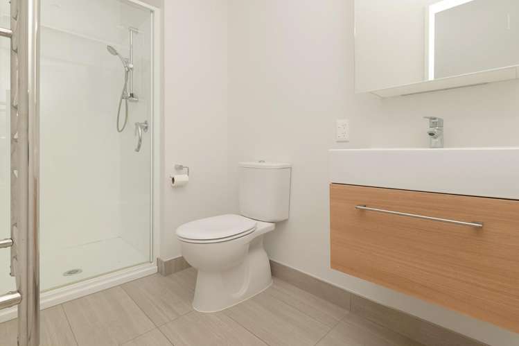 202/3 Bluegrey Avenue 1816_6