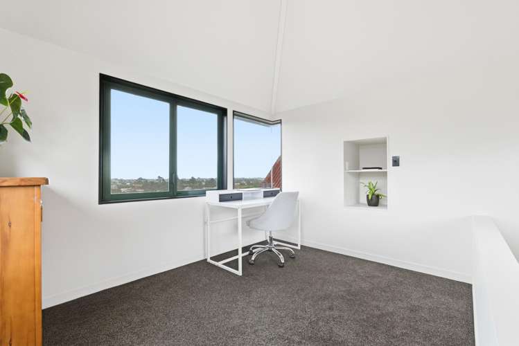 8 Wairere Road Bastia Hill_26