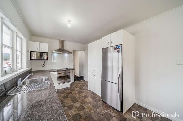 27 Frederick Street Wainuiomata_10