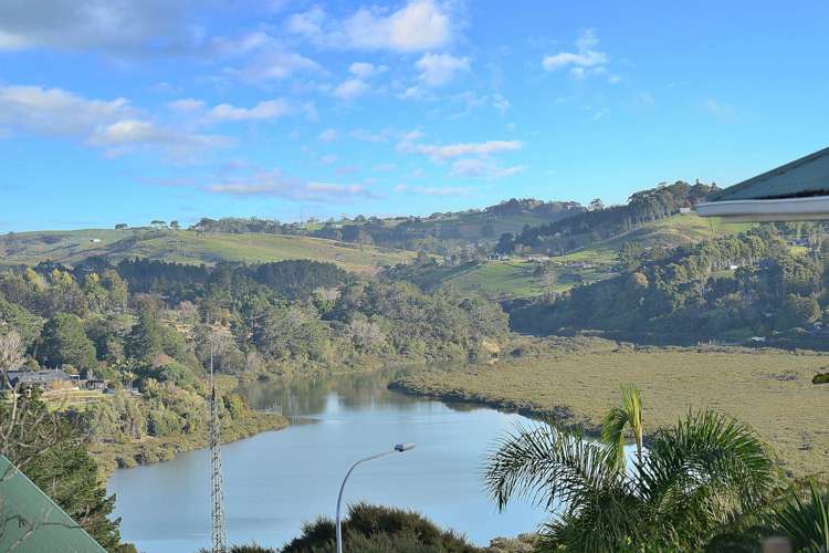 13 Vipond Road Stanmore Bay_17