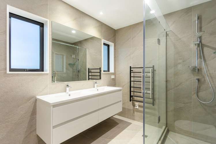 16 Moki Place Long Bay_12