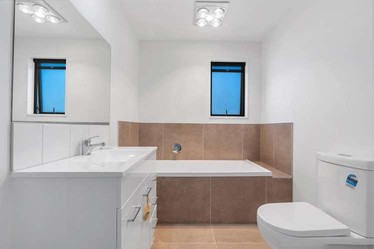 14 Eileen Newey Place Henderson_7