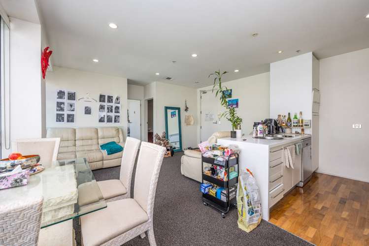 1302/2 Beach Road Auckland Central_8