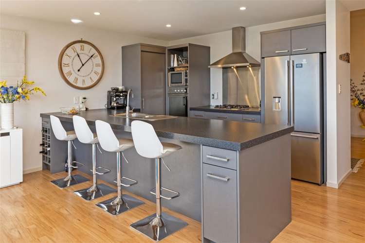 8 Ridgetop Rise Fairhall_11