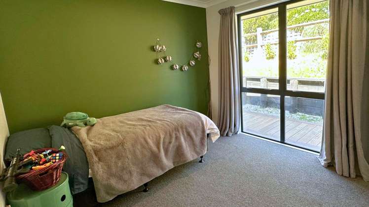 6 Lake View Place Fairhall_12