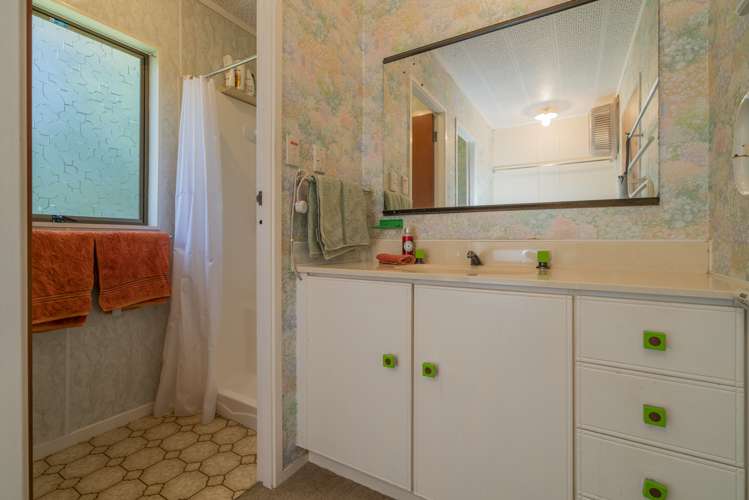 30 Given Grove Pauanui_12