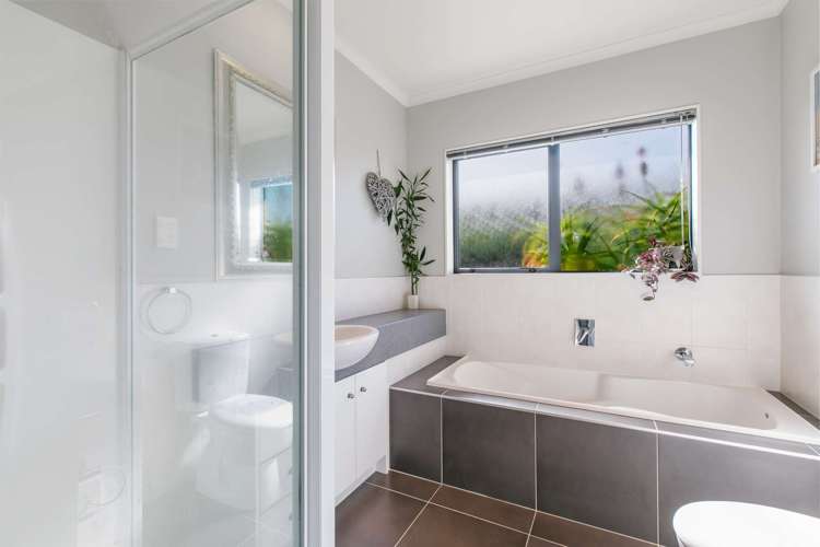 56 Stranraer Crescent Wattle Downs_9