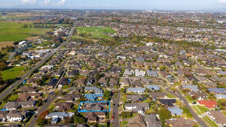 5 Camberley Way Huntington_25