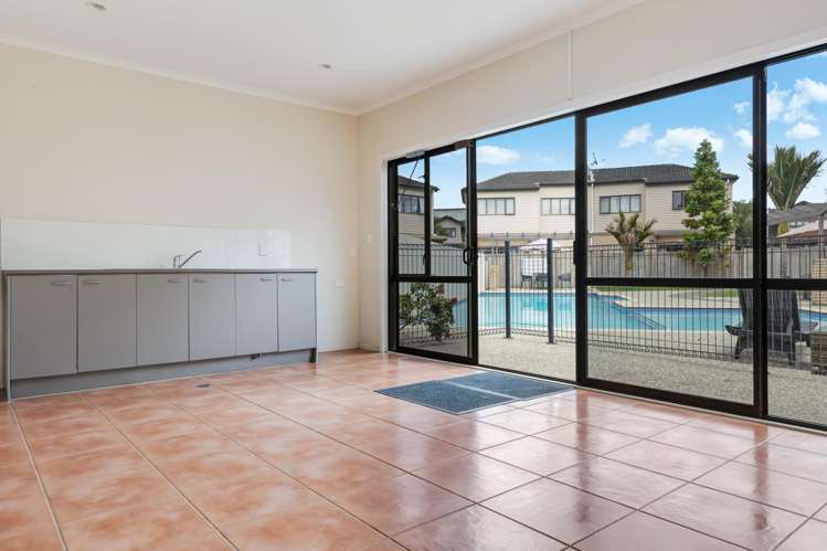 5 Skip Lane East Tamaki_12