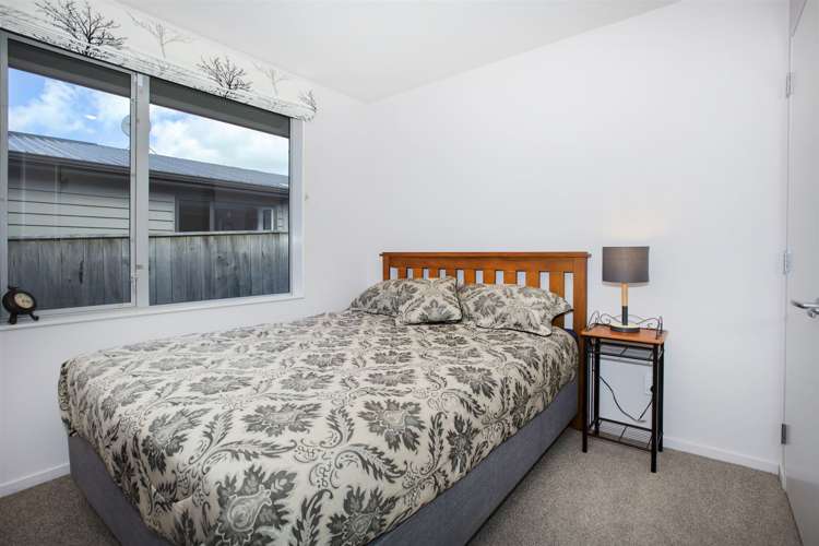 15 Tararua Close Aotea_9