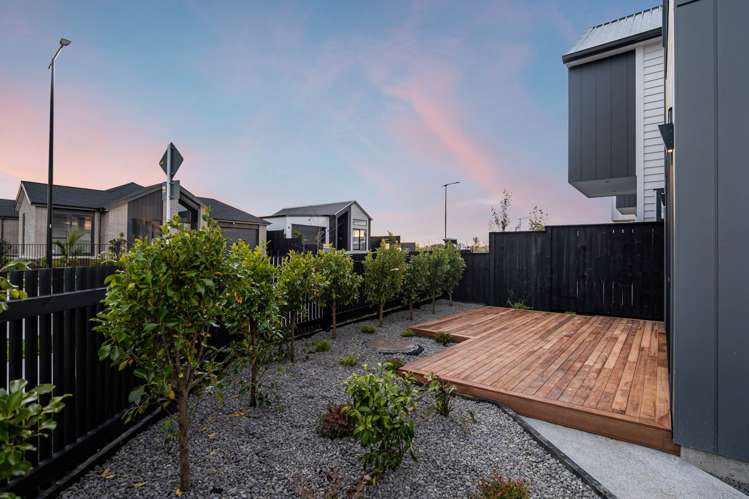 98 Parish Drive_3