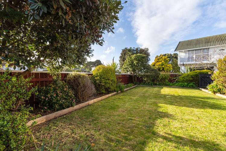 34 Norfolk Crescent Otaki Beach_17