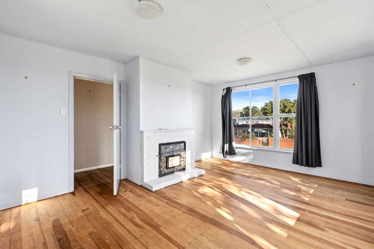 64 Astrolabe Street Cannons Creek_3