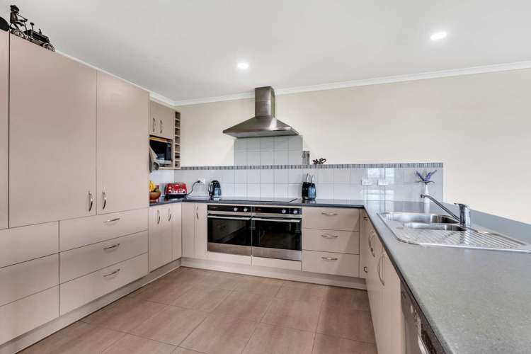 38D Kaipara Lake Road Helensville_18