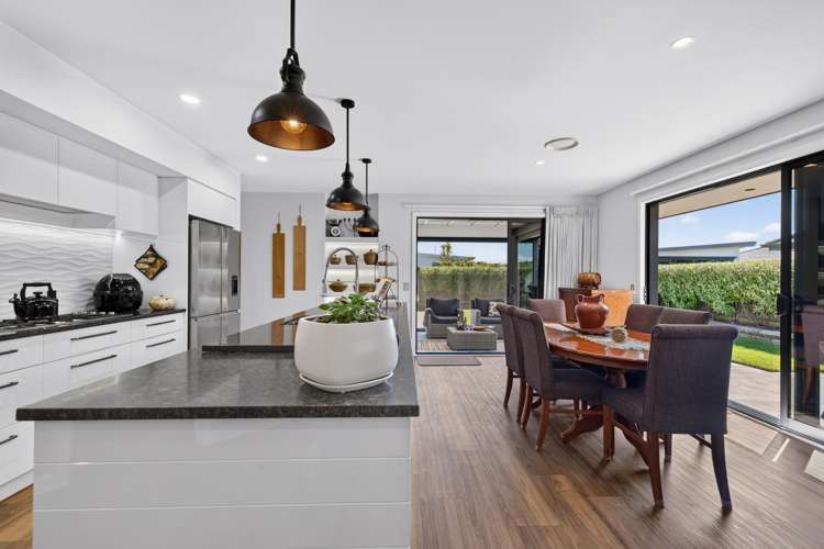 5 Ruahine Road Poraiti_27