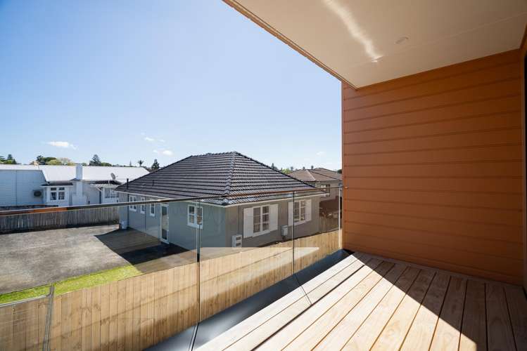 1/3153 Great North Road New Lynn_8