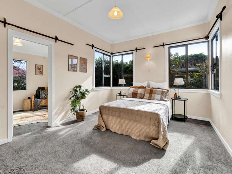 10 Seddon Street Westown_11