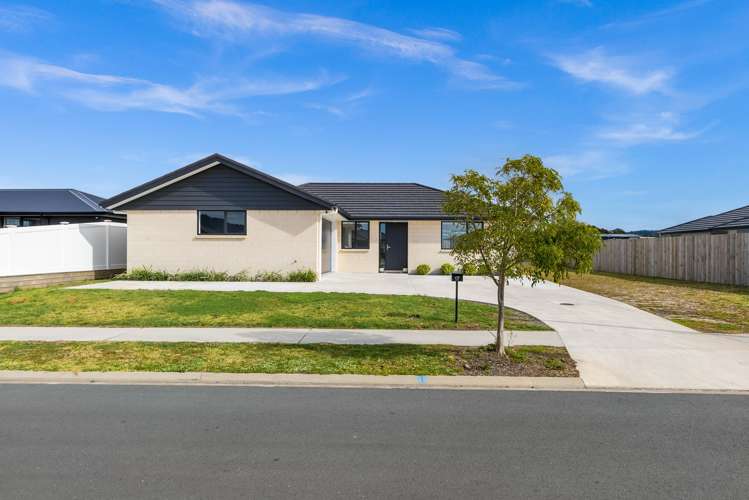 17 Saint Michael Crescent One Tree Point_27