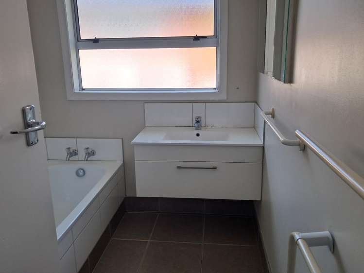 3 Malcolm Terrace Balclutha_17