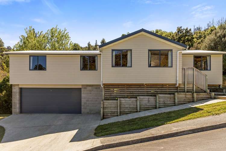 1 Lowry Heights Stokes Valley_18