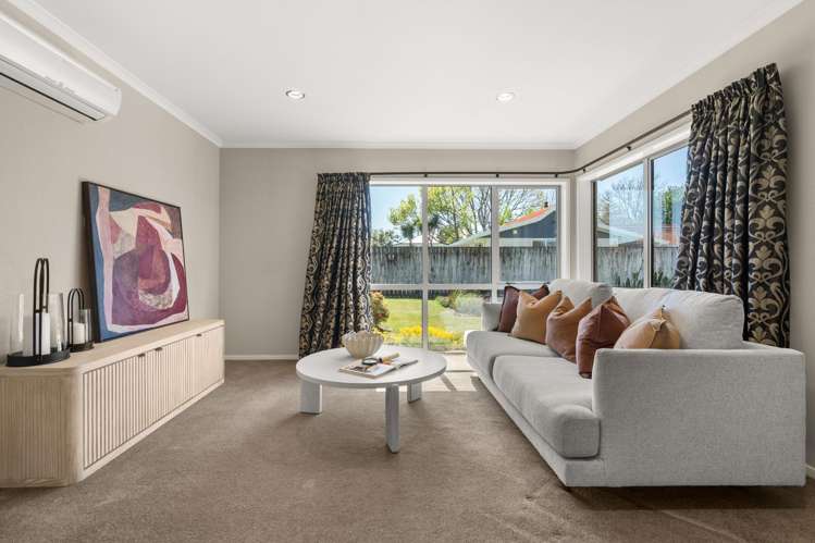 478 High Street South Carterton_9