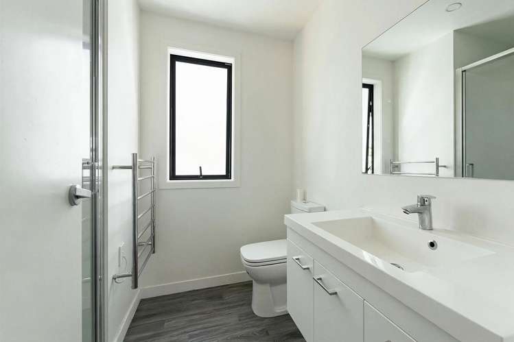 127A Fourteenth Avenue Avenues_16