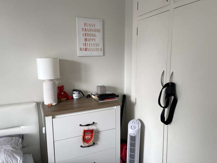 2/5 Pitt Place Saint Albans_13