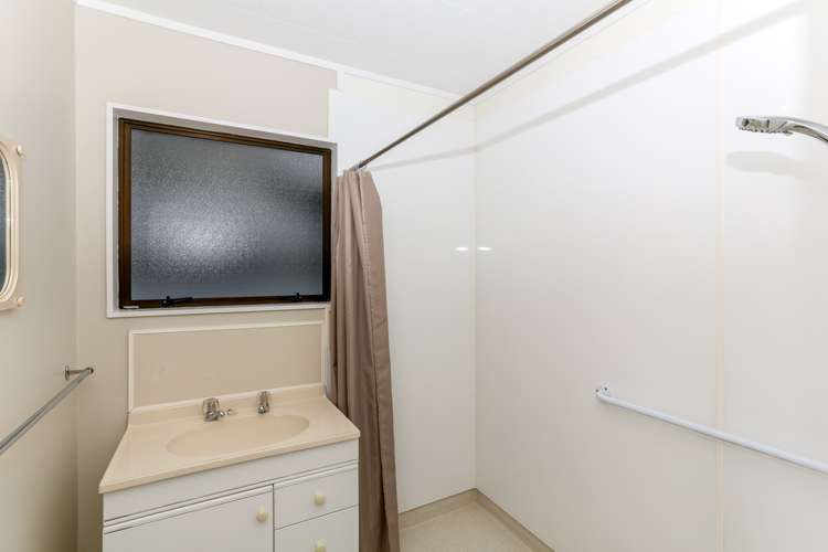 1/19 Mount View Place Spotswood_13