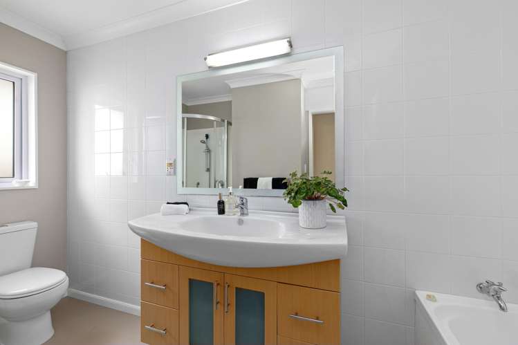 31b Wai-Iti Crescent Woburn_16