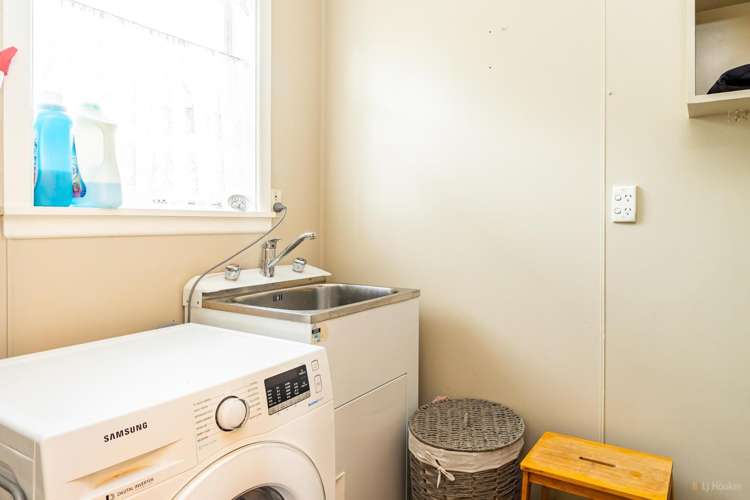 33 Grants Road Marchwiel_13