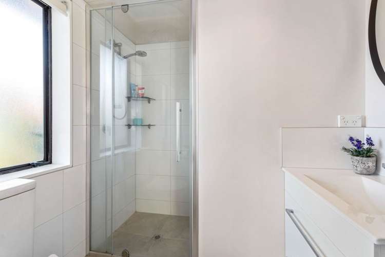 3 Evanda Crescent Conifer Grove_12