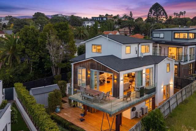 Vendor Has Bought - MUST BE SOLD!