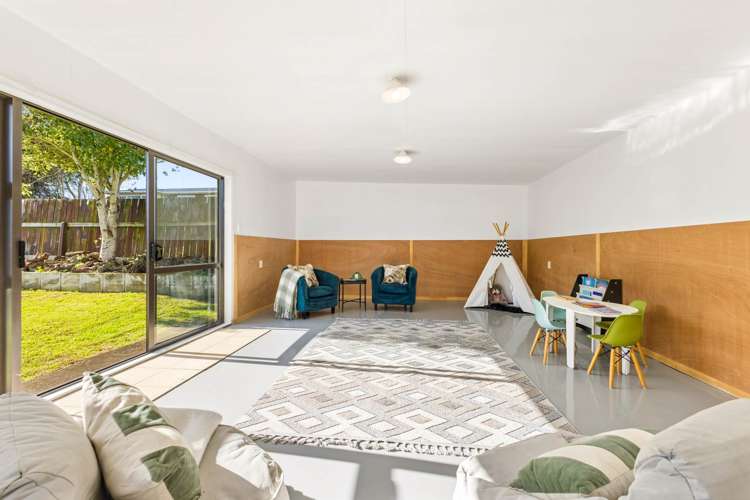 7 Ranger Place Wattle Downs_13