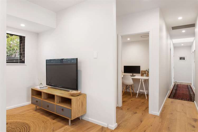 20 Wairarapa Terrace Merivale_14