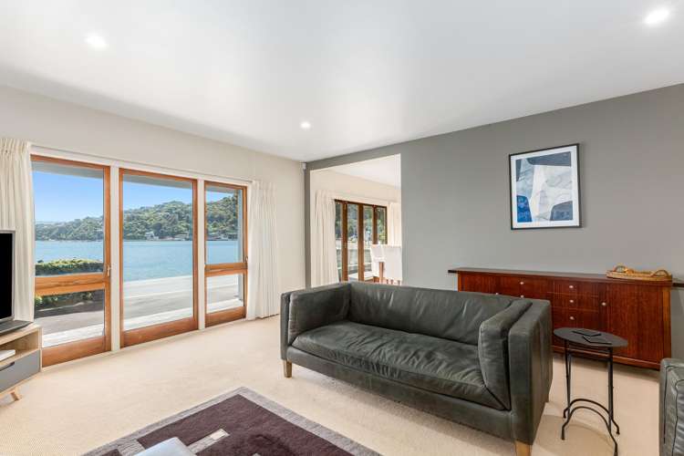 1/2 Gill Road Lowry Bay_11