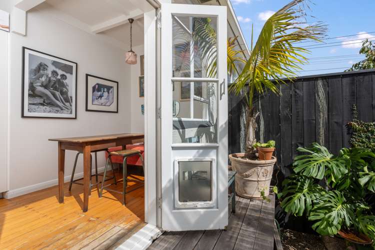 2/38a Kensington Avenue Mount Eden_7