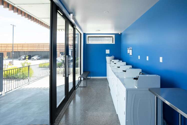 650 Lake Terrace Wharewaka_25