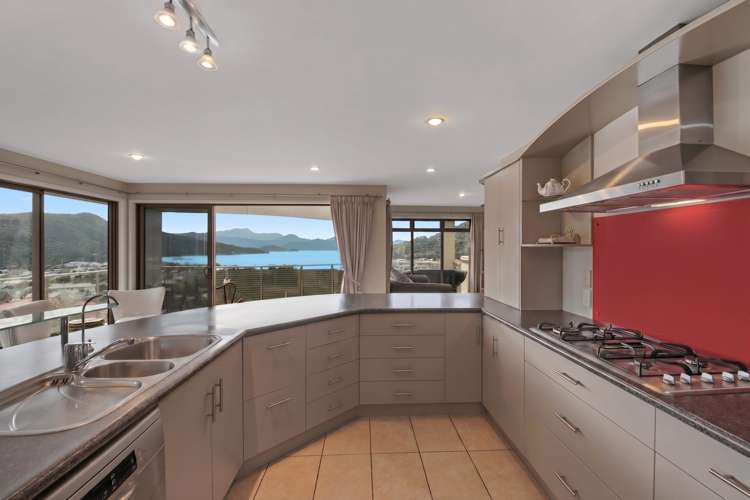 6 Moana Heights Waikawa_2