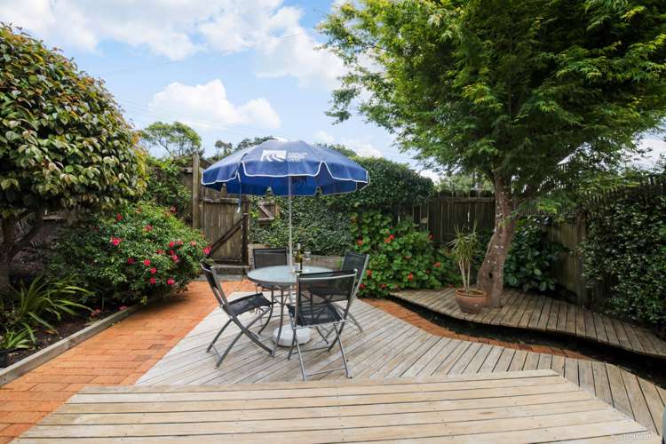 1/27 Cresta Avenue Beach Haven_13