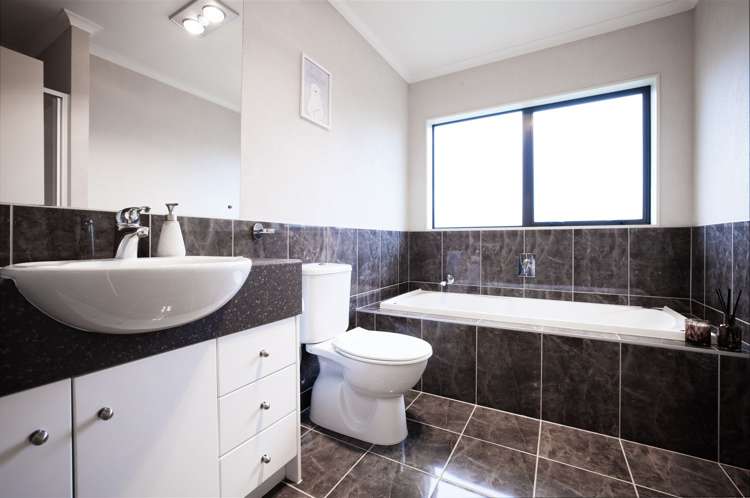 53 Turnberry Drive Wattle Downs_15