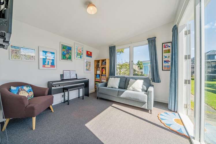11 Plunket Avenue Petone_10