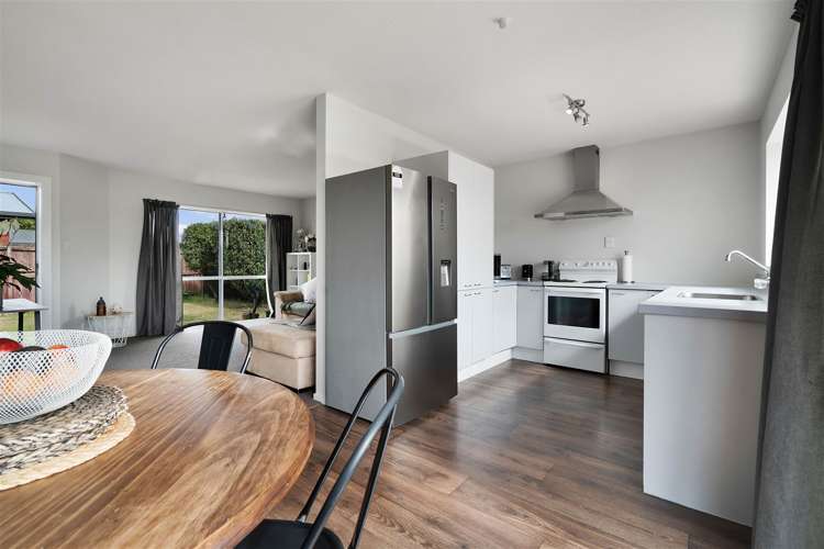 2/42 Bicknor Street Templeton_11