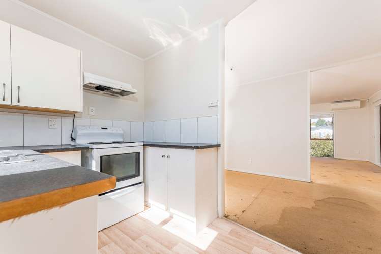 171 Solar Road Glen Eden_12