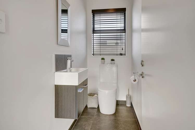 32 Shrimpton Avenue Woodend_17